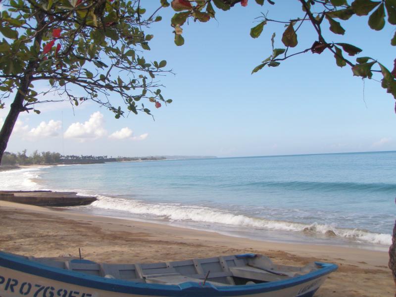 aguadilla beaches - renta de apartamentos y casas de playa en aguadilla pr